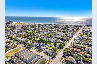 2302 Mike Gaido Boulevard, Galveston, TX 77550 - Photo 34