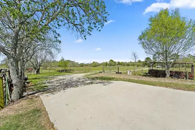 4832 Belton Lane, Anahuac, TX 77514 - Photo 4