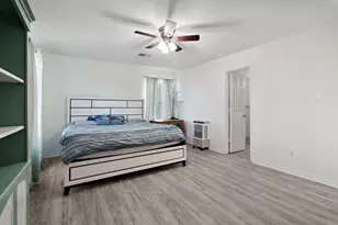 8006 Saffron Ln, Baytown, TX 77521 - Photo 20