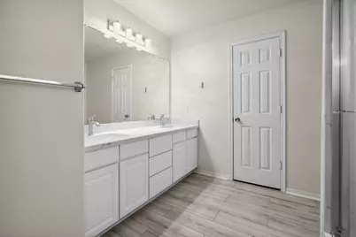 8006 Saffron Lane, Baytown, TX 77521 - Photo 16