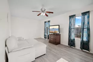 8006 Saffron Ln, Baytown, TX 77521 - Photo 18