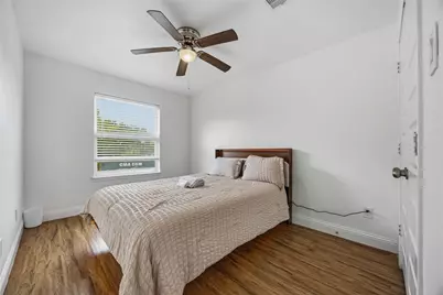3515 Shelby Circle #A/B, Houston, TX 77051 - Photo 12
