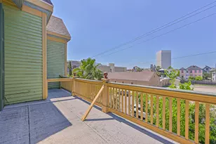 1819 Ball, Galveston, TX 77550 - Photo 38