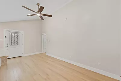 10930 White Thorn Street #B, Houston, TX 77016 - Photo 10
