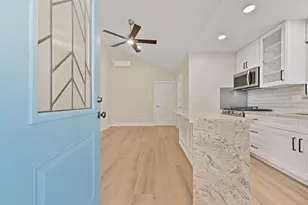 10930 White Thorn St, Houston, TX 77016 - Photo 2