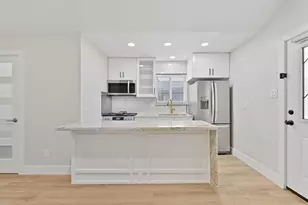 10930 White Thorn St, Houston, TX 77016 - Photo 4
