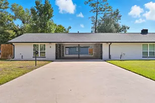 10930 White Thorn St, Houston, TX 77016 - Photo 20