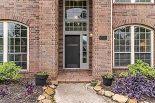8318 Hunters Village Dr, Humble, TX 77346 - Photo 2