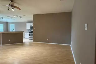9510 Barr Spring Dr, Humble, TX 77396 - Photo 6