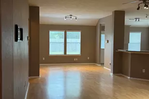9510 Barr Spring Dr, Humble, TX 77396 - Photo 4