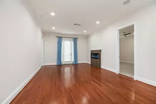 7134 Mapleridge St, Houston, TX 77081 - Photo 8