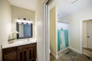 10 Feather Fall Pl, The Woodlands, TX 77381 - Photo 24