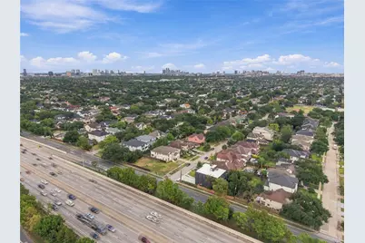 4629 Pine Street, Bellaire, TX 77401 - Photo 32