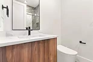 4629 Pine St, Bellaire, TX 77401 - Photo 32