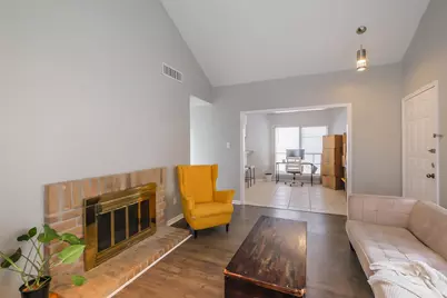 10122 Waterstone Drive, Houston, TX 77042 - Photo 4