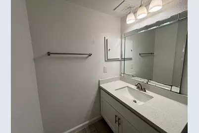 600 Nottingham Oaks Trail #145, Houston, TX 77079 - Photo 8