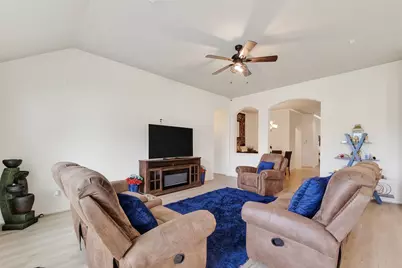 13415 Star Creek Lane, Rosharon, TX 77583 - Photo 18