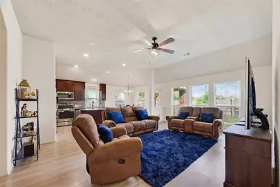13415 Star Creek Lane, Rosharon, TX 77583 - Photo 4