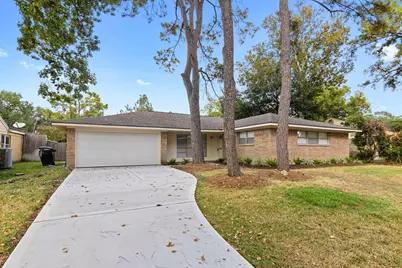 5638 Spellman Road, Houston, TX 77096 - Photo 1