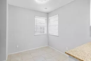 5638 Spellman Rd, Houston, TX 77096 - Photo 14