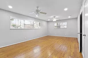 5638 Spellman Rd, Houston, TX 77096 - Photo 20