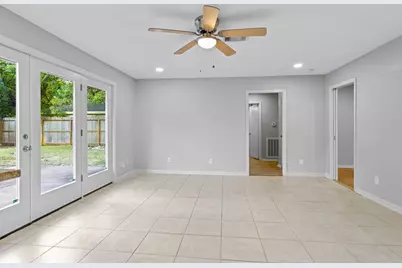 5638 Spellman Road, Houston, TX 77096 - Photo 10