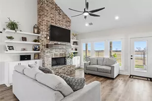 17637 Englin Rd, Winnie, TX 77665 - Photo 12