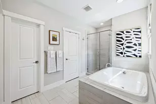 1423 Biondo Way, Houston, TX 77008 - Photo 32