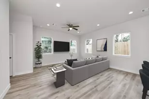 6519 Old Olive Tree Dr, Houston, TX 77091 - Photo 8