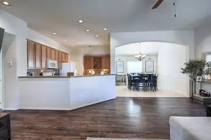 108 Cove Cir, Conroe, TX 77356 - Photo 14