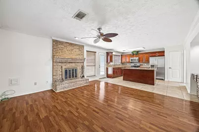 8915 Lakeside Forest Drive, Houston, TX 77088 - Photo 6