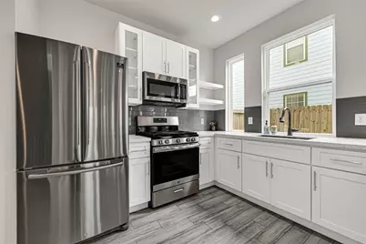 9431 Jutland Road, Houston, TX 77033 - Photo 16