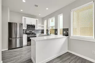 9431 Jutland Rd, Houston, TX 77033 - Photo 14