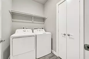 9431 Jutland Rd, Houston, TX 77033 - Photo 24