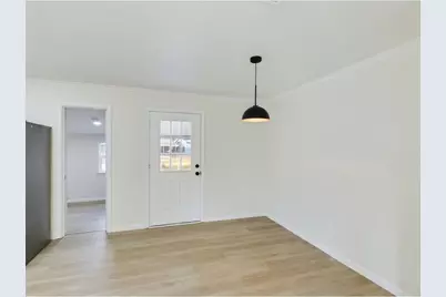 5260 Landry Lane, Beaumont, TX 77708 - Photo 8