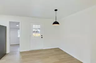 5260 Landry Ln, Beaumont, TX 77708 - Photo 8