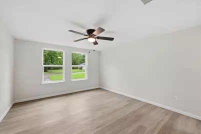 5260 Landry Lane, Beaumont, TX 77708 - Photo 14