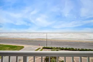 7700 Seawall Blvd, Galveston, TX 77551 - Photo 10