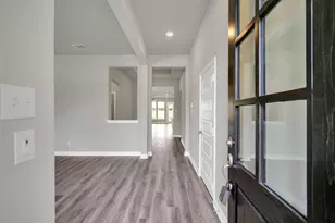 529 Cedar Harbor Ct, Conroe, TX 77304 - Photo 4