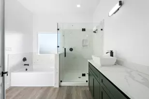 1306 Duff Ln, Houston, TX 77022 - Photo 20