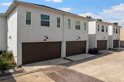 1606 Westside Gardens Ln Lane, Houston, TX 77055 - Photo 28