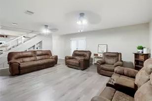 2923 County Rd 209, Danbury, TX 77534 - Photo 10