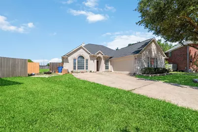 8503 Ivanhoe Springs Drive, Houston, TX 77083 - Photo 2
