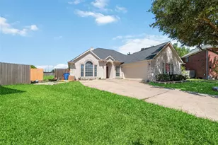 8503 Ivanhoe Springs Dr, Houston, TX 77083 - Photo 2