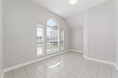 8503 Ivanhoe Springs Drive, Houston, TX 77083 - Photo 6