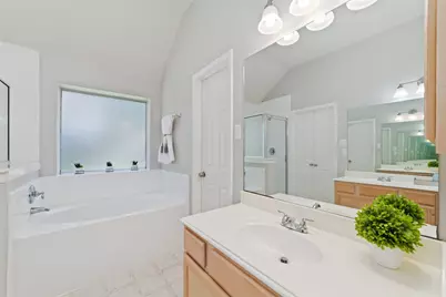 8503 Ivanhoe Springs Drive, Houston, TX 77083 - Photo 14