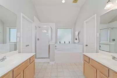 8503 Ivanhoe Springs Drive, Houston, TX 77083 - Photo 16