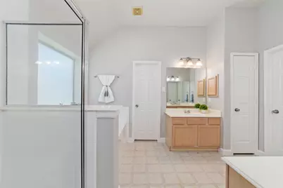 8503 Ivanhoe Springs Drive, Houston, TX 77083 - Photo 12