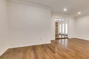 357 N Post Oak Ln, Houston, TX 77024 - Photo 12