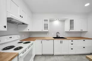 6601 Sands Point Dr, Houston, TX 77074 - Photo 10